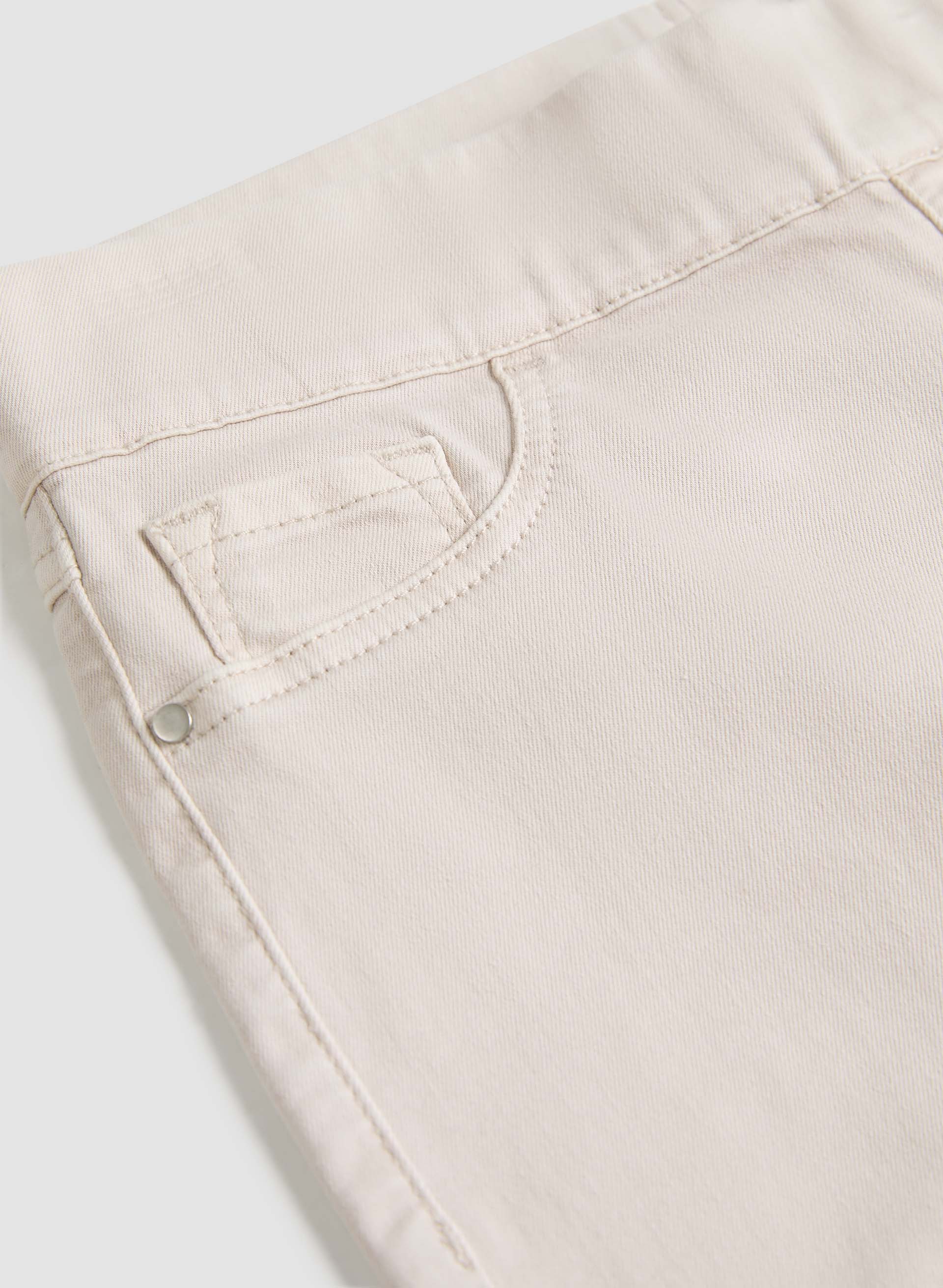 Ankle Length Pull-On Jeans