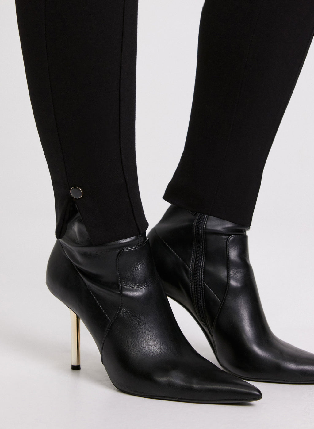 Chloe Enamel Button Hem Leggings - Regular