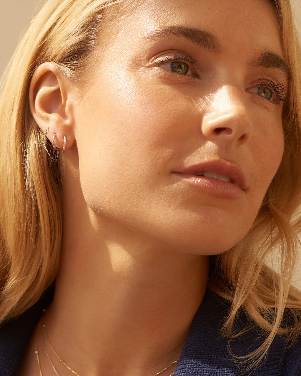 14k White Gold Classic Single Huggie