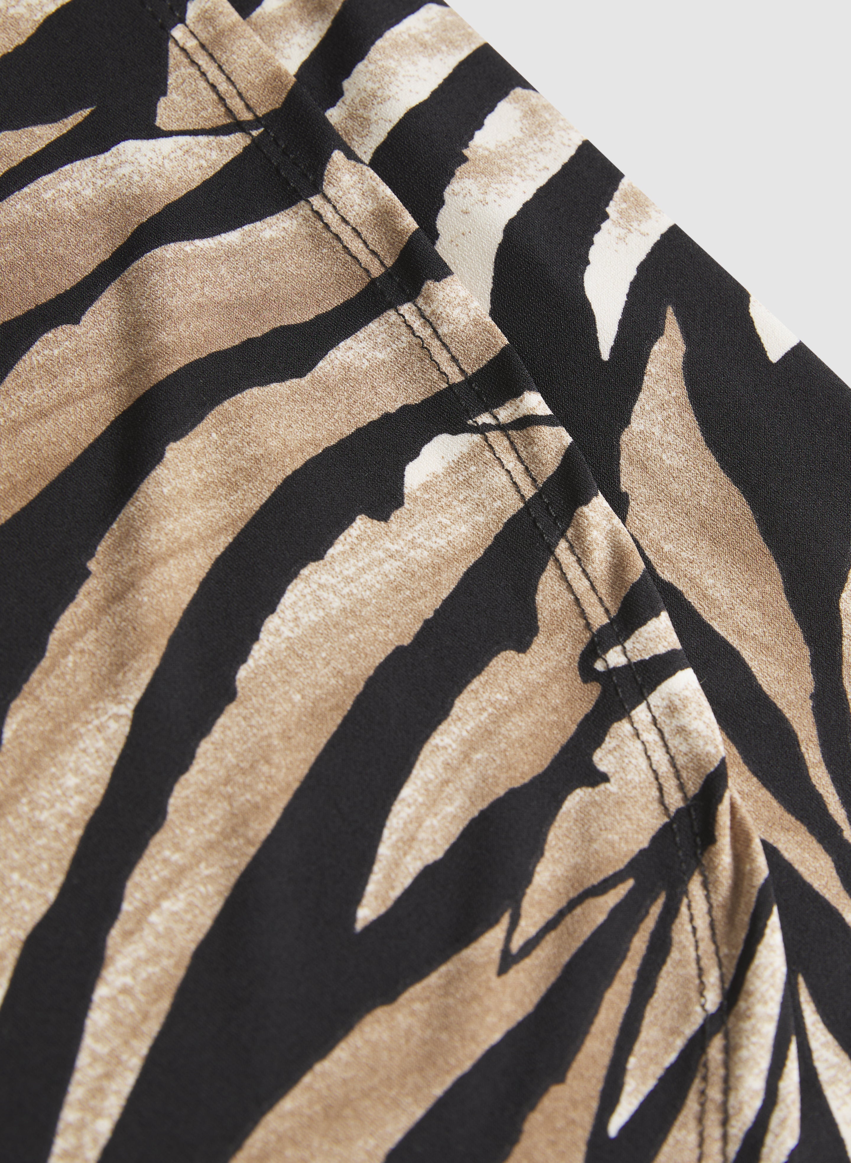 Abstract Print Pencil Skirt