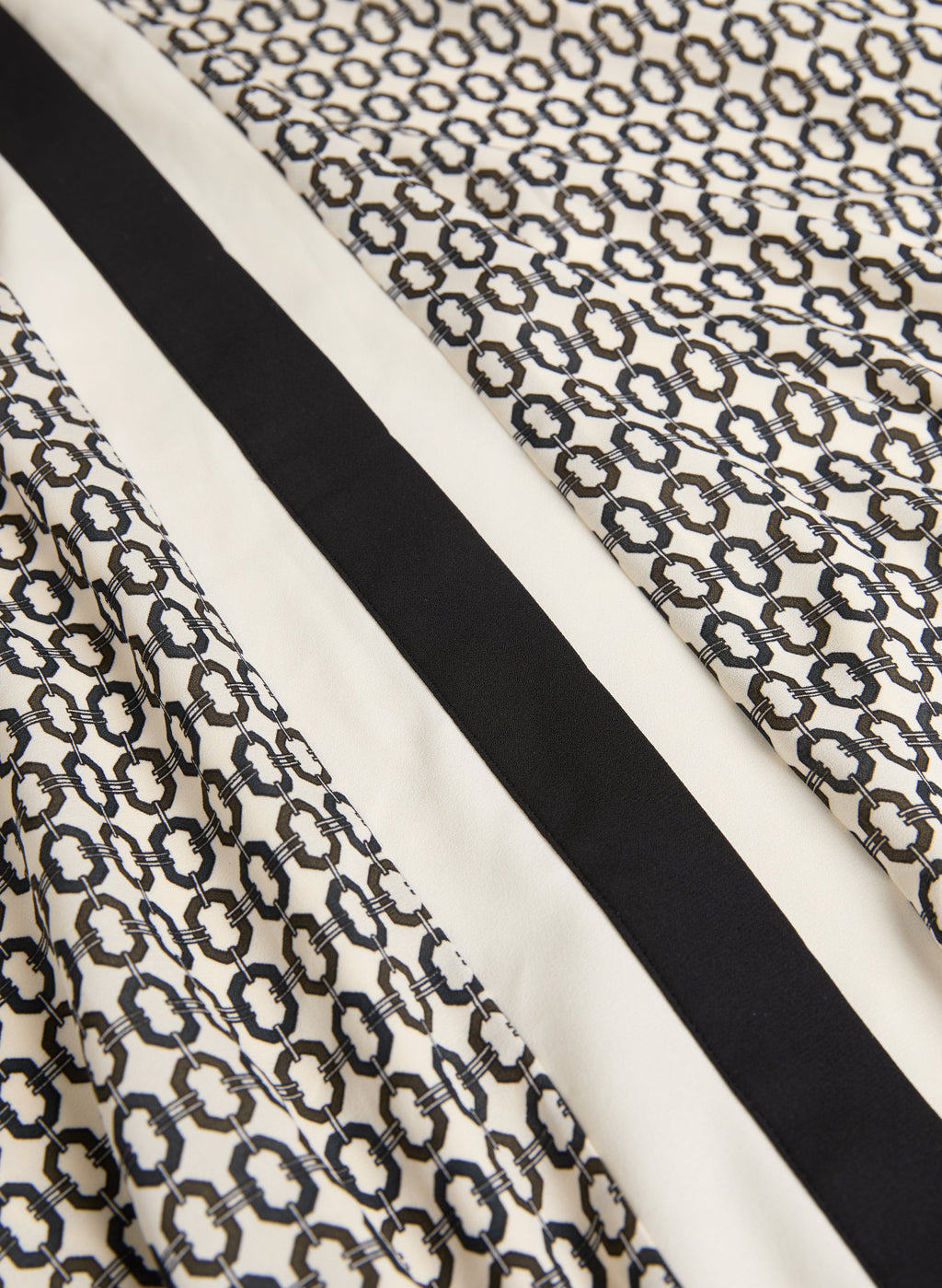 Contrast Geometric Print Dress