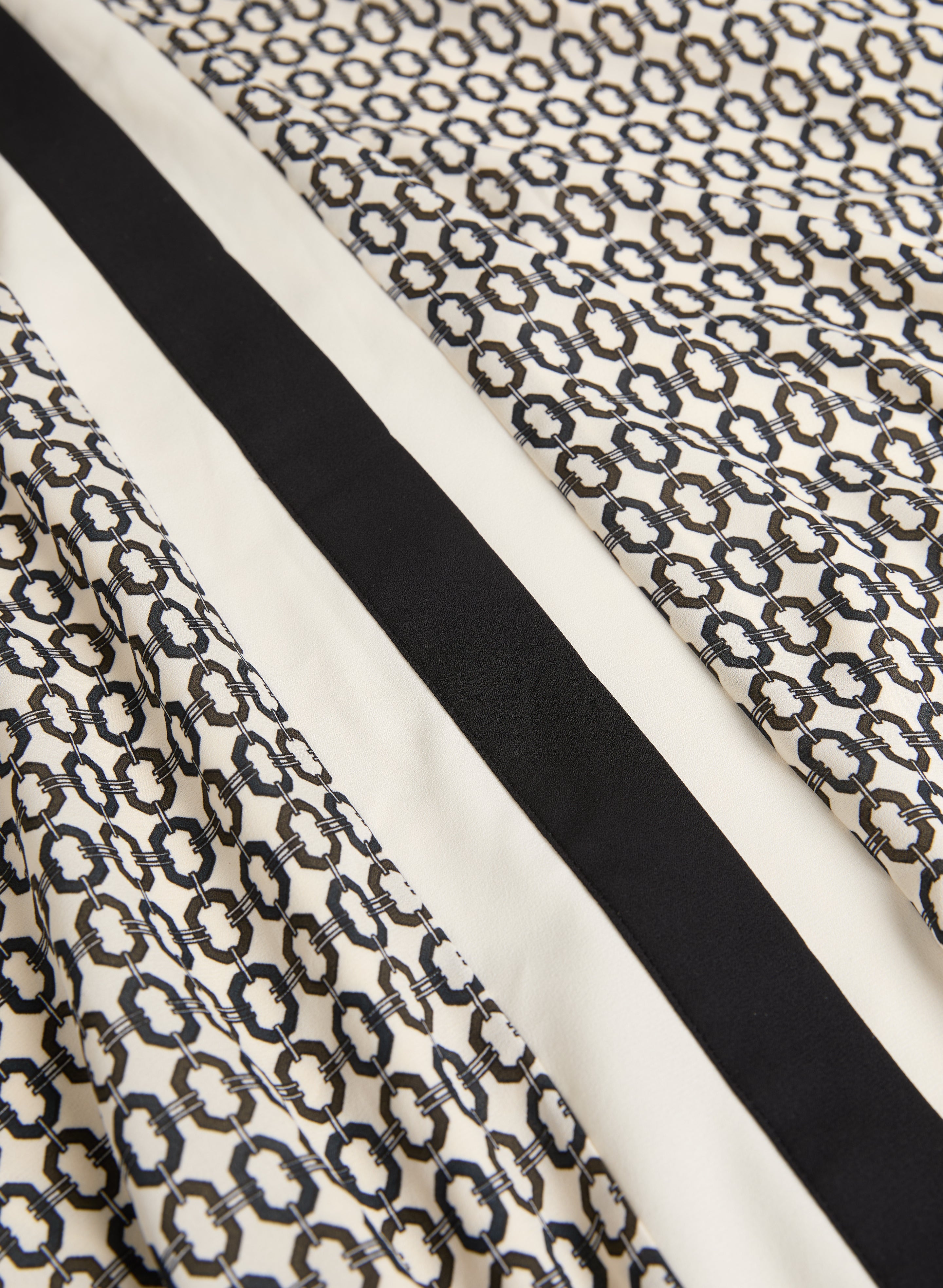 Contrast Geometric Print Dress