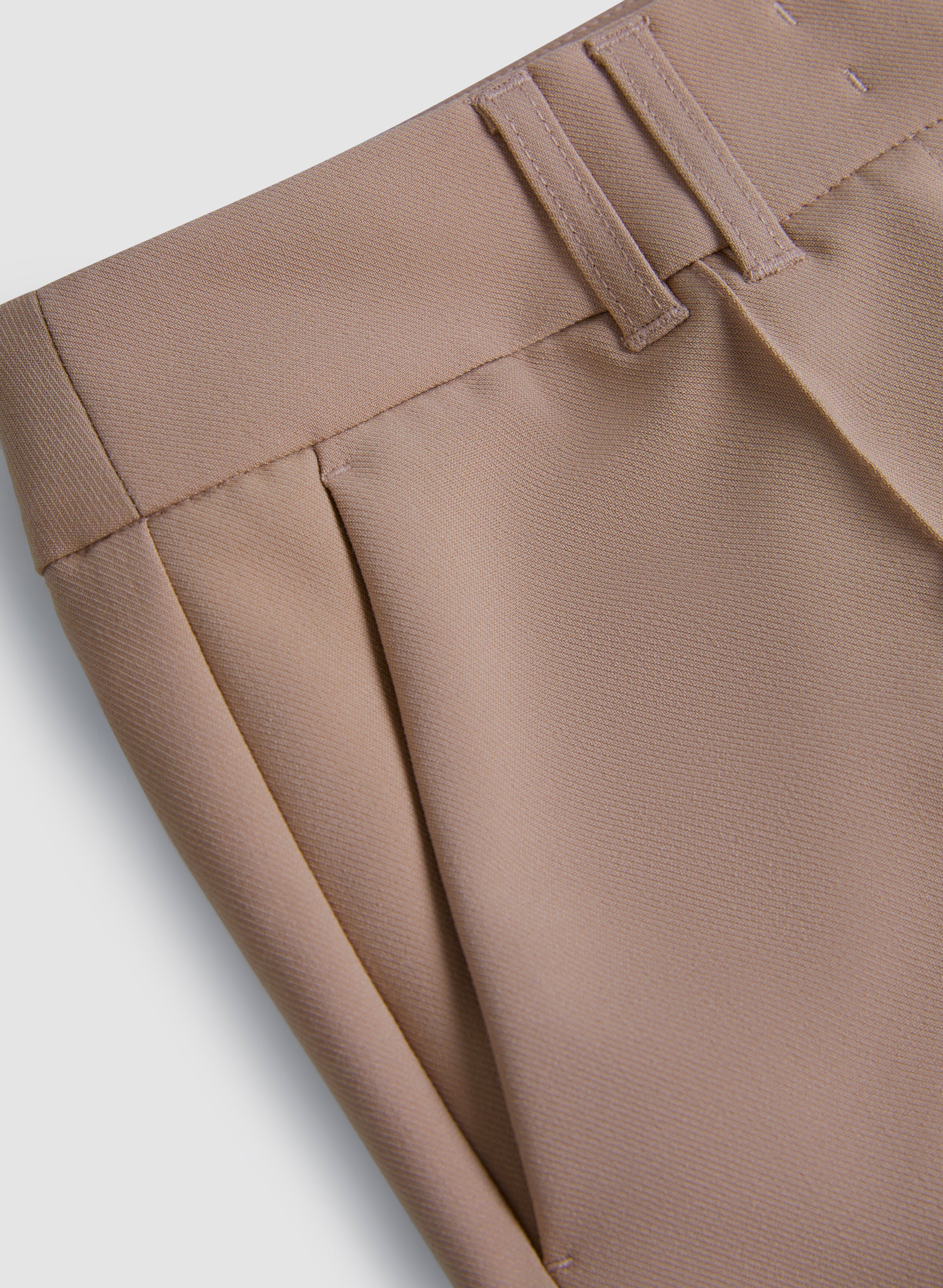 City Fit Slim Leg Pants