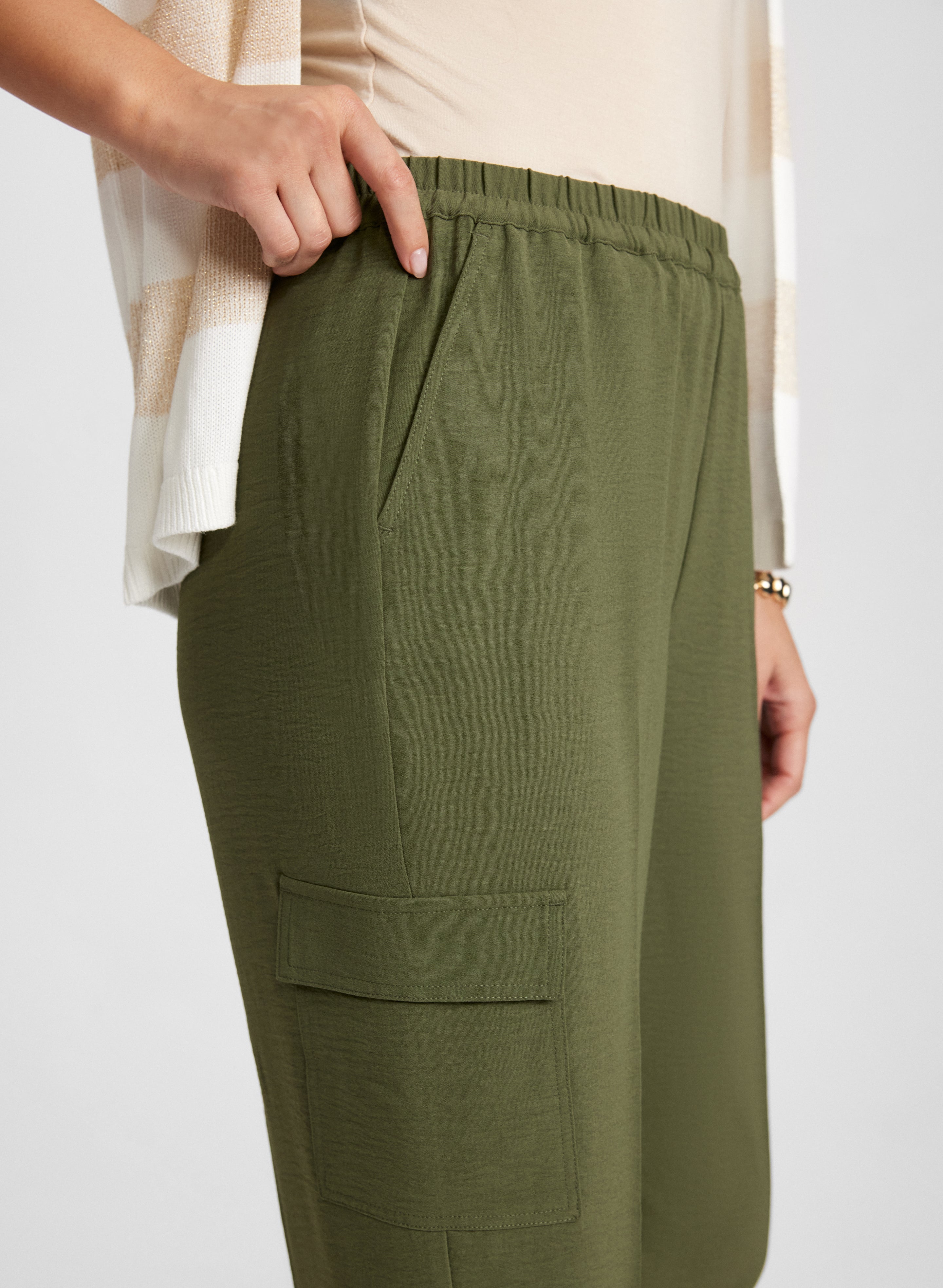 Cargo Pull-On Capris