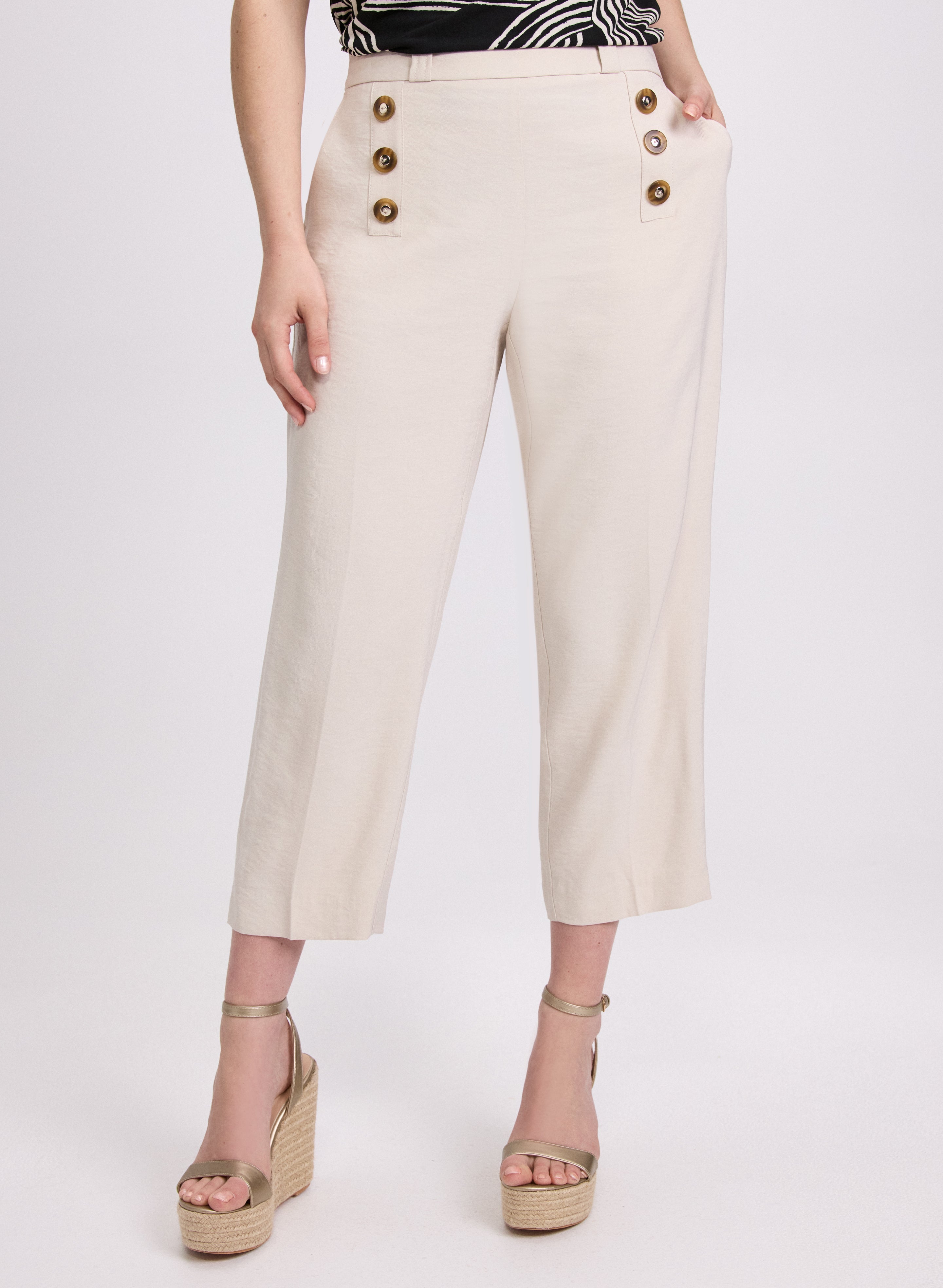 Button Detail Capris