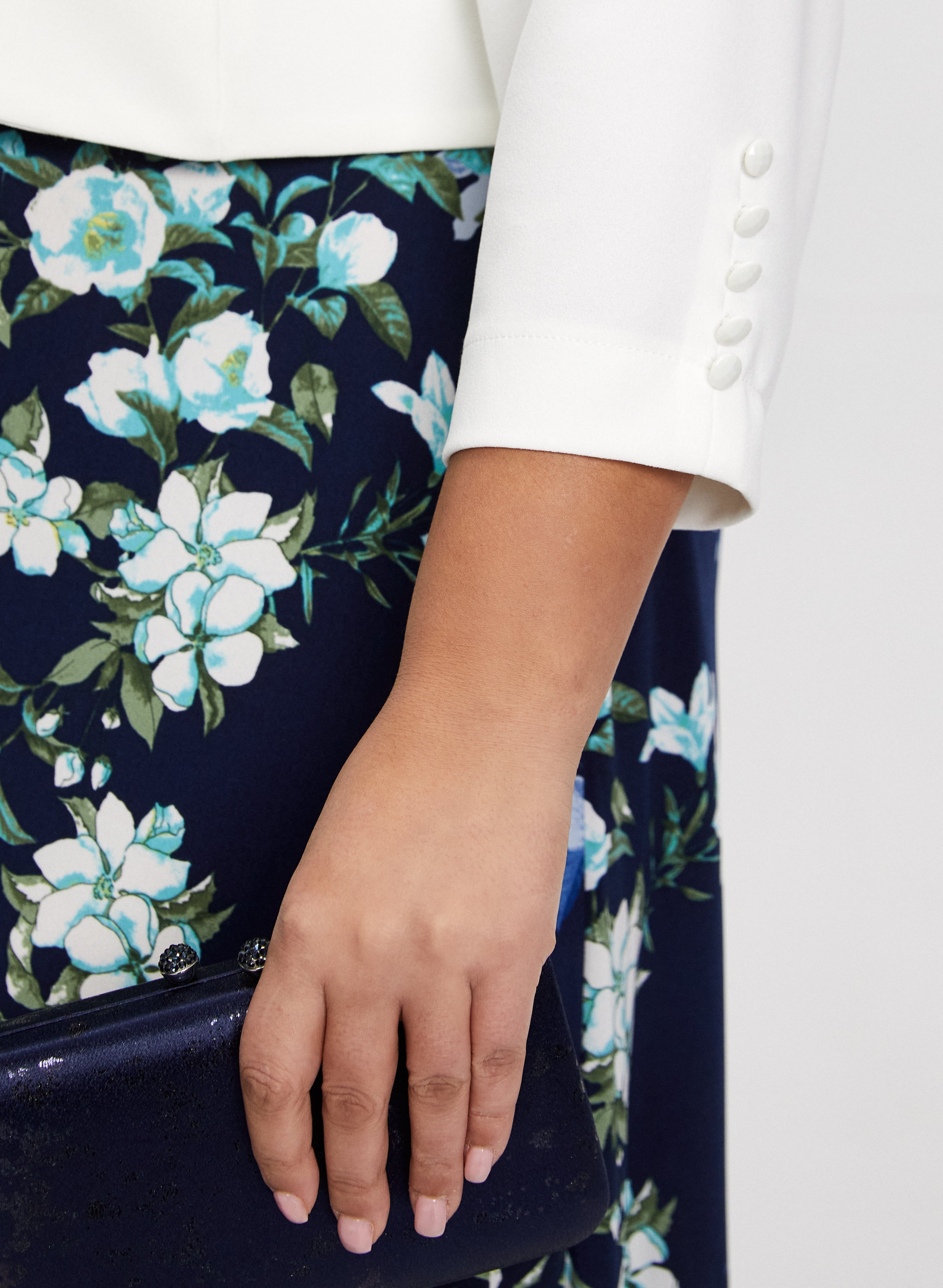 3/4 Button Sleeve Bolero