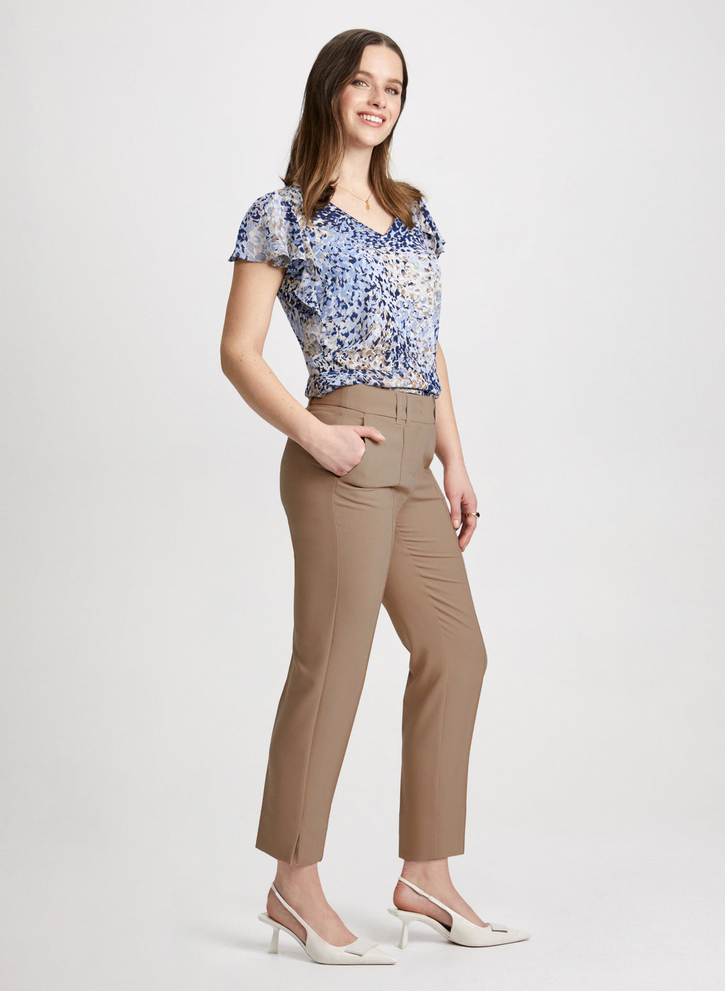 City Fit Slim Leg Pants