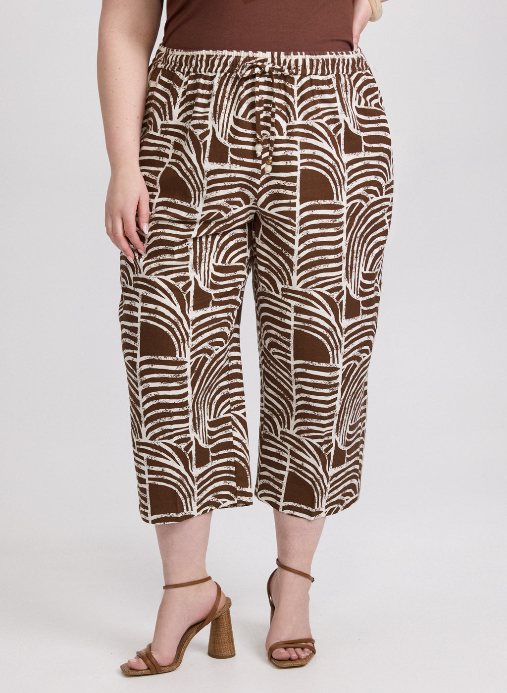 Abstract Linen-Blend Capris