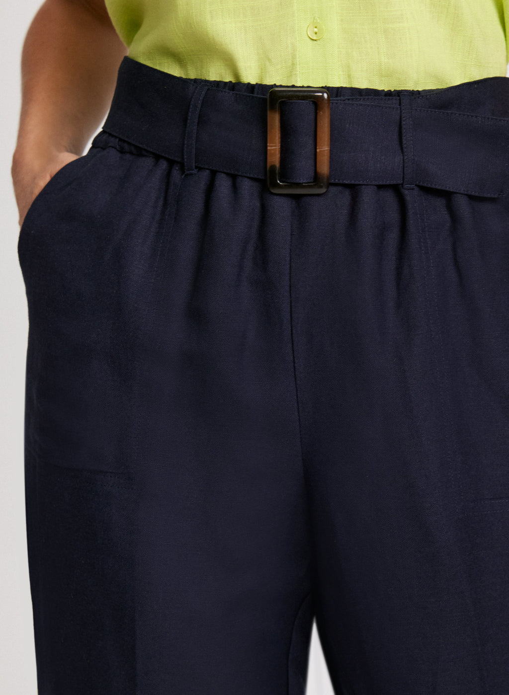 Belted Linen-Blend Capris
