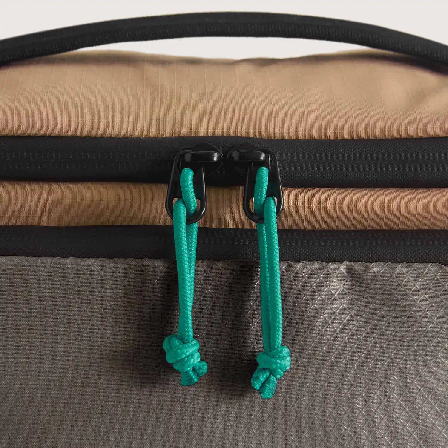 Blast 4.5L Hanging Toiletry Bag