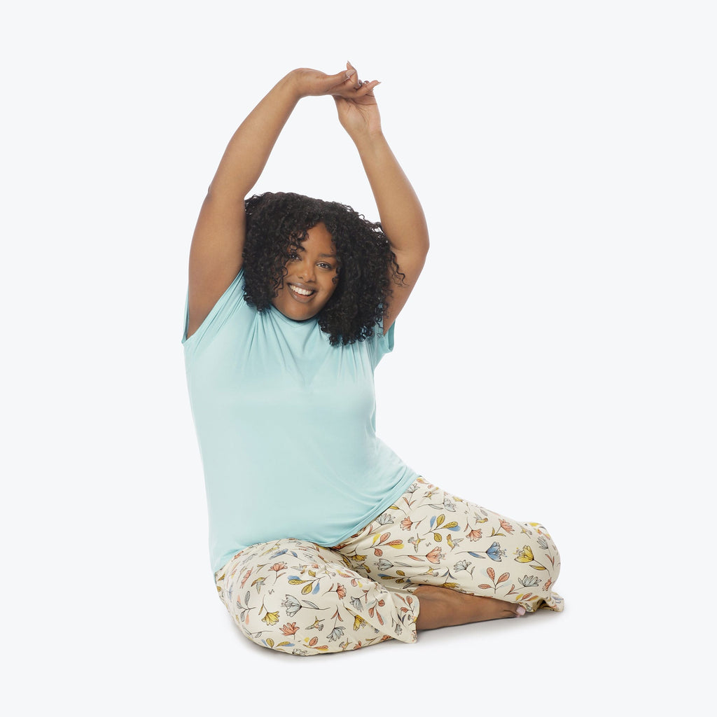 Boomerang Relaxed Tee & Cropped Pants Set