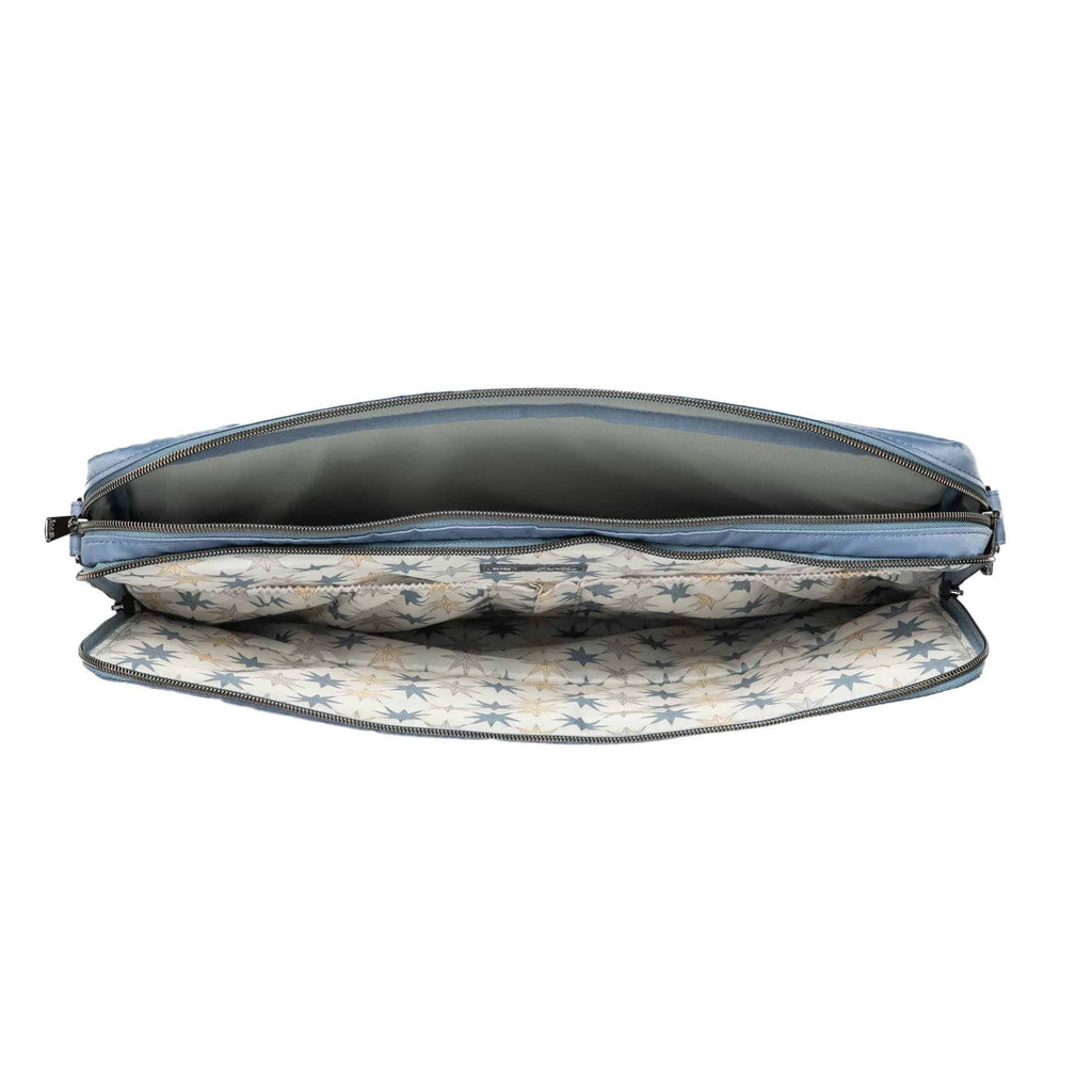 Delta 17 Laptop Case