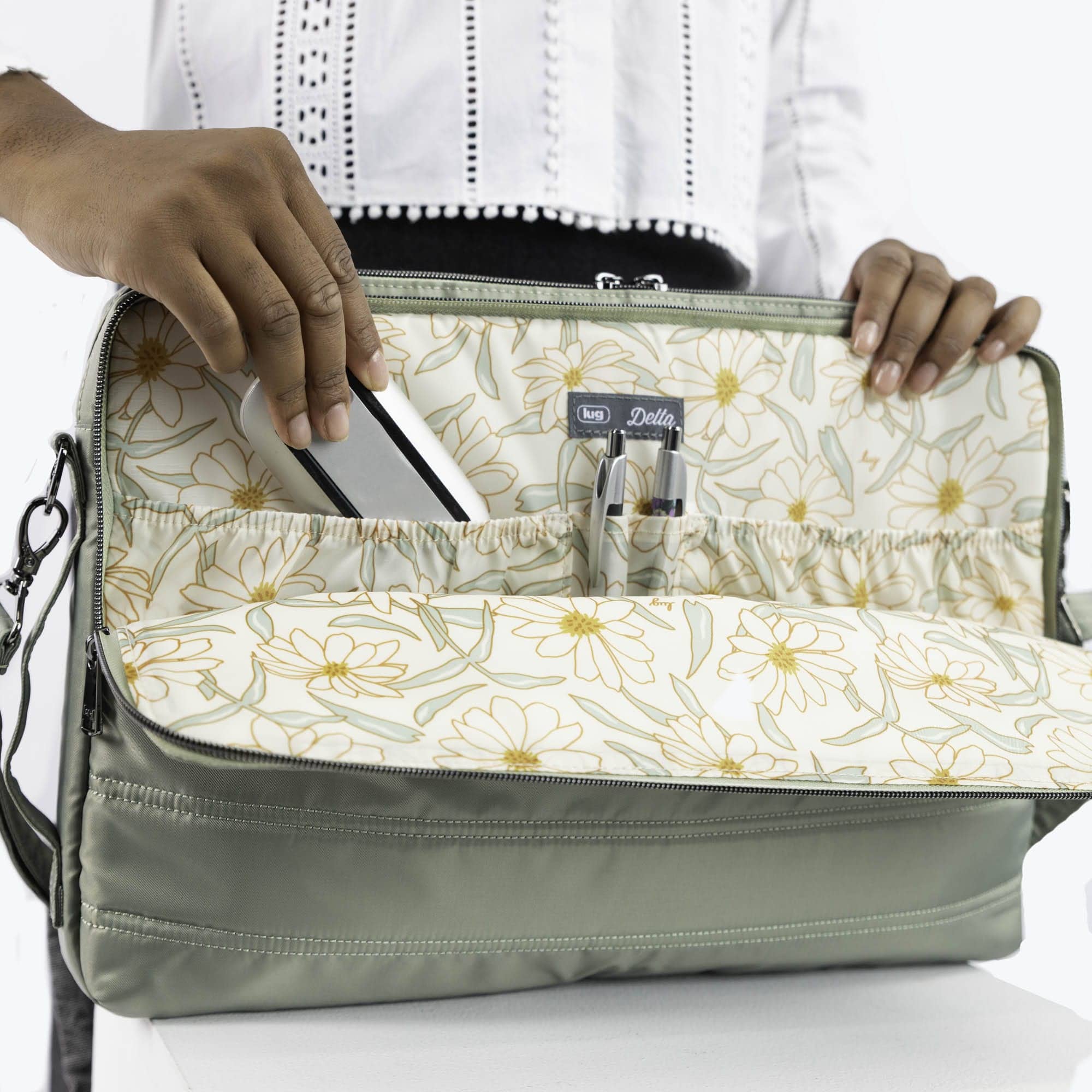 Delta 17 Laptop Case