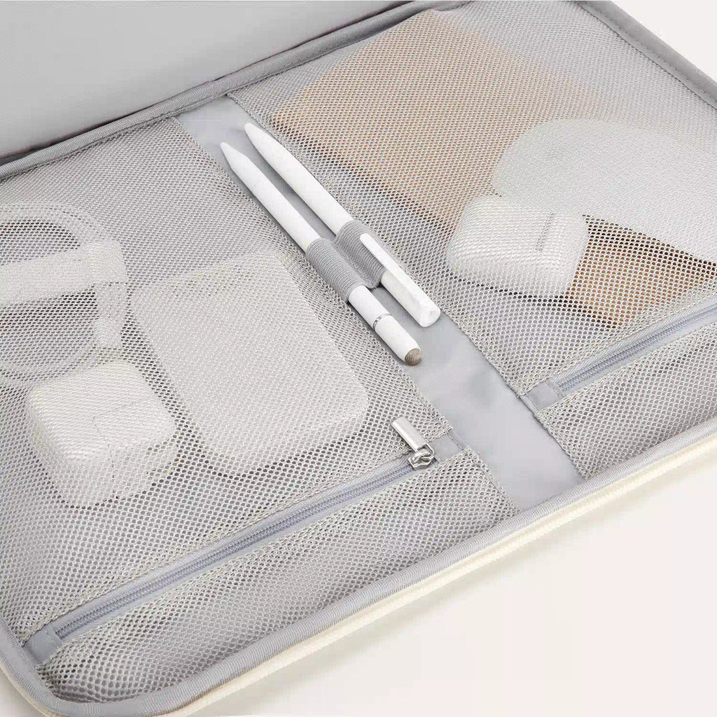 Bubble 15.6 Laptop Sleeve Pro