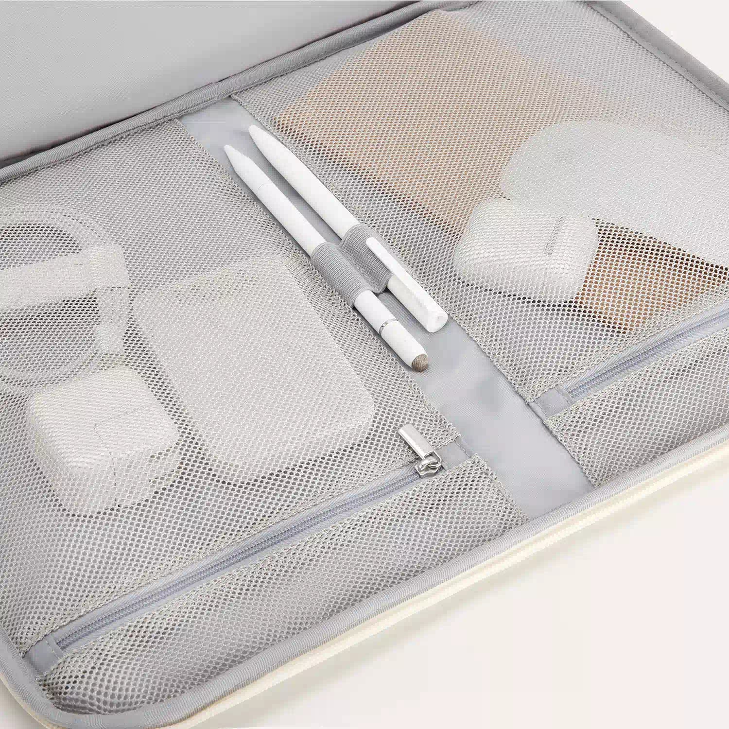 Bubble 15.6 Laptop Sleeve Pro