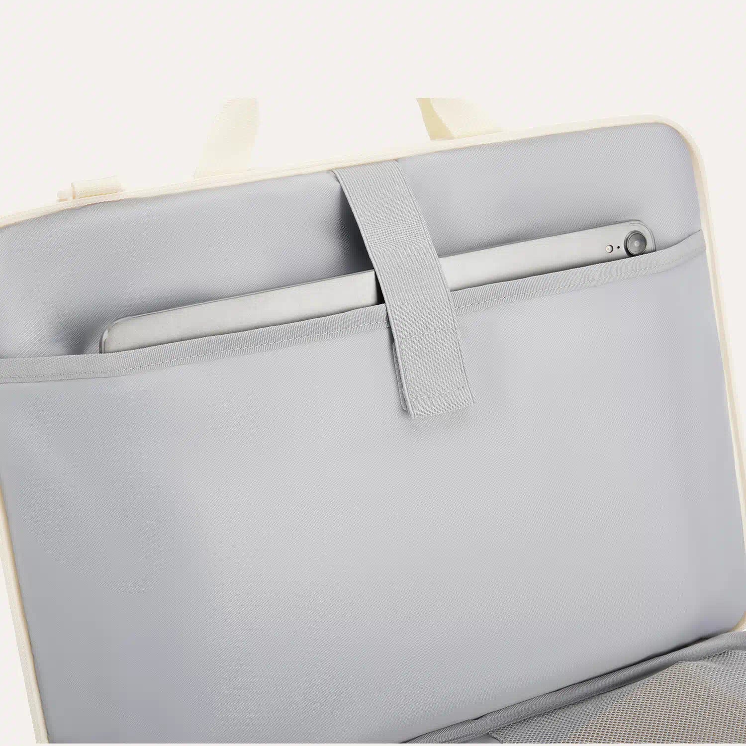Bubble 15.6 Laptop Sleeve Pro