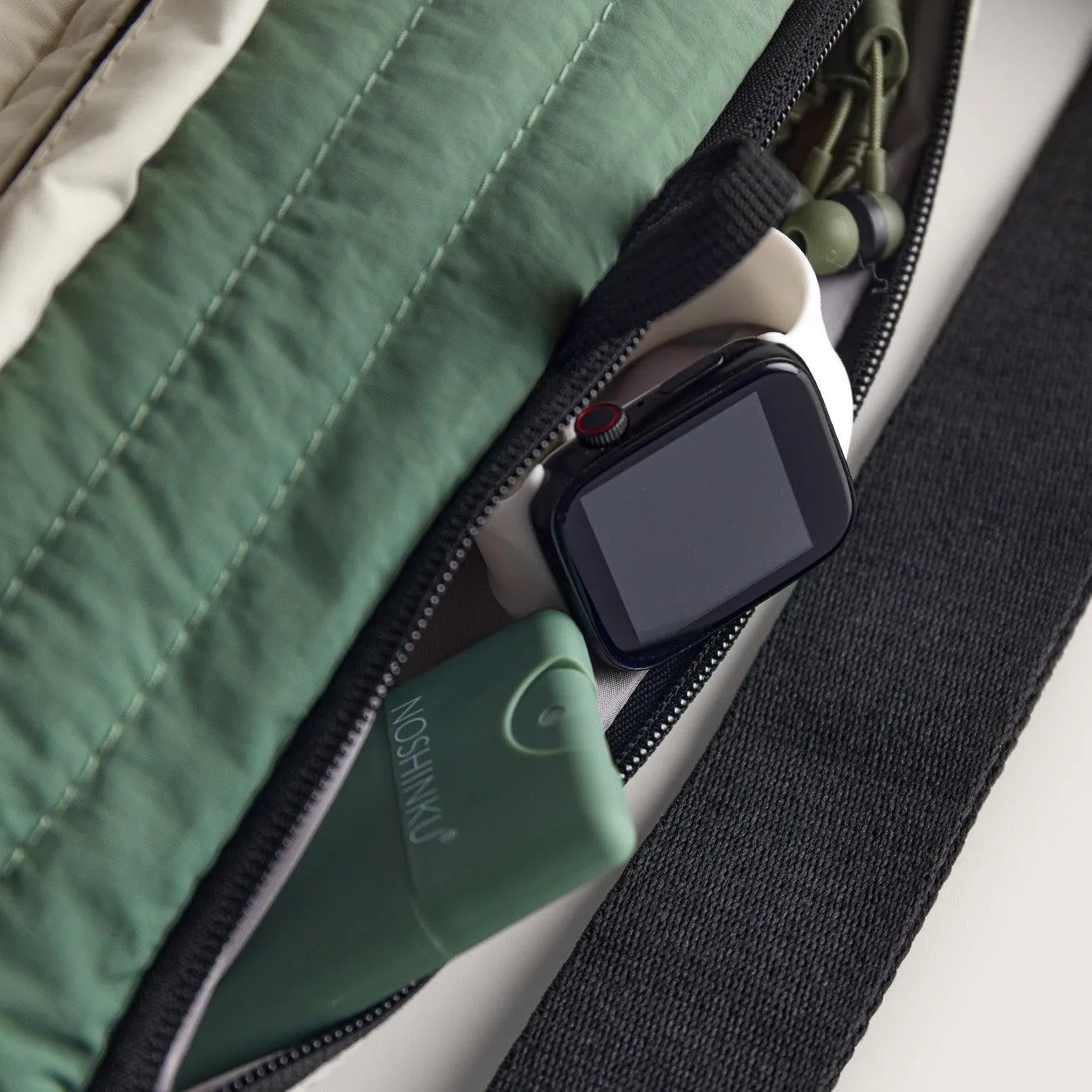 (FREE GIFT) Walker 2.5L Quilted Fanny Pack