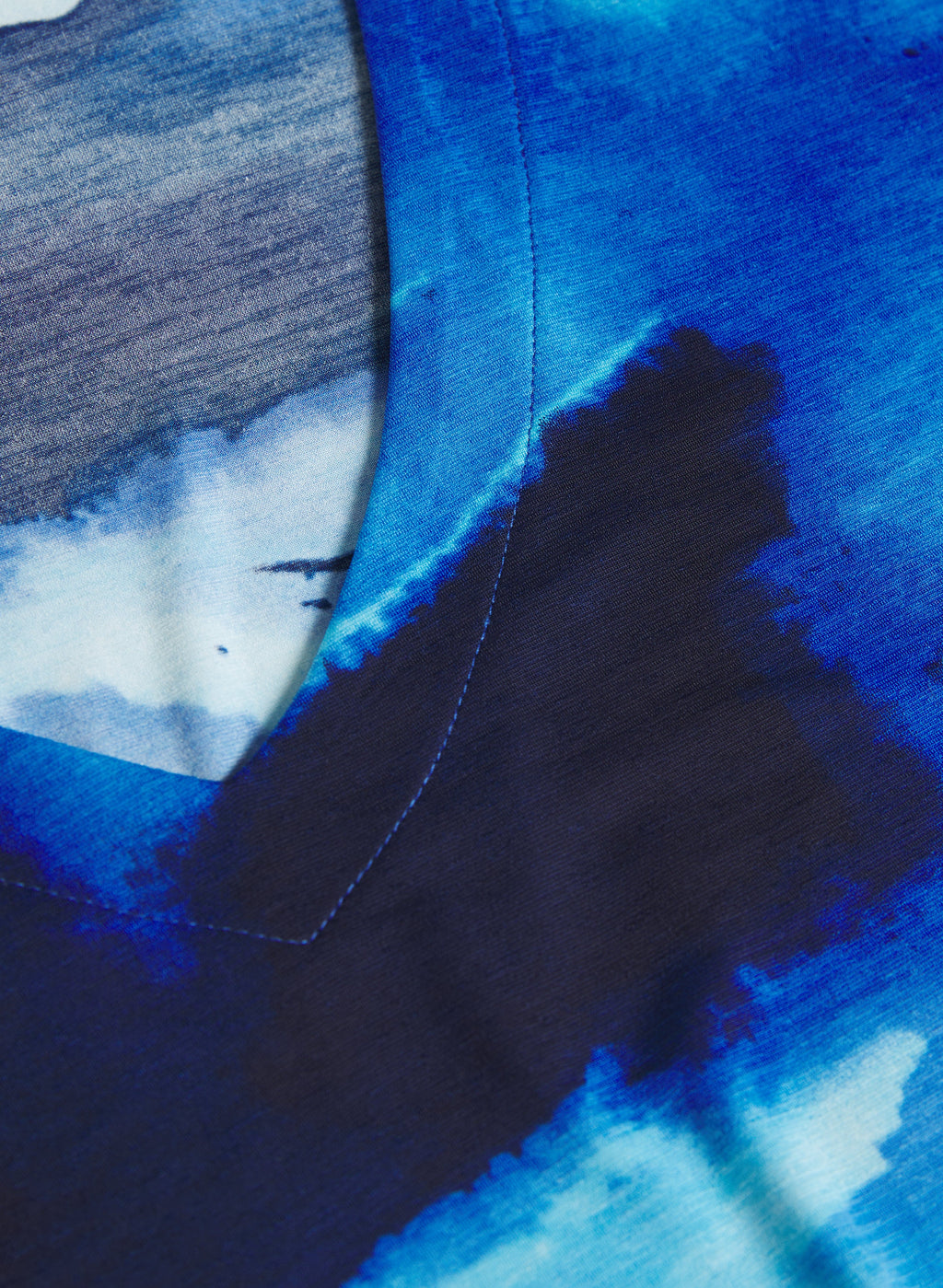 Abstract Drawstring Hem Top