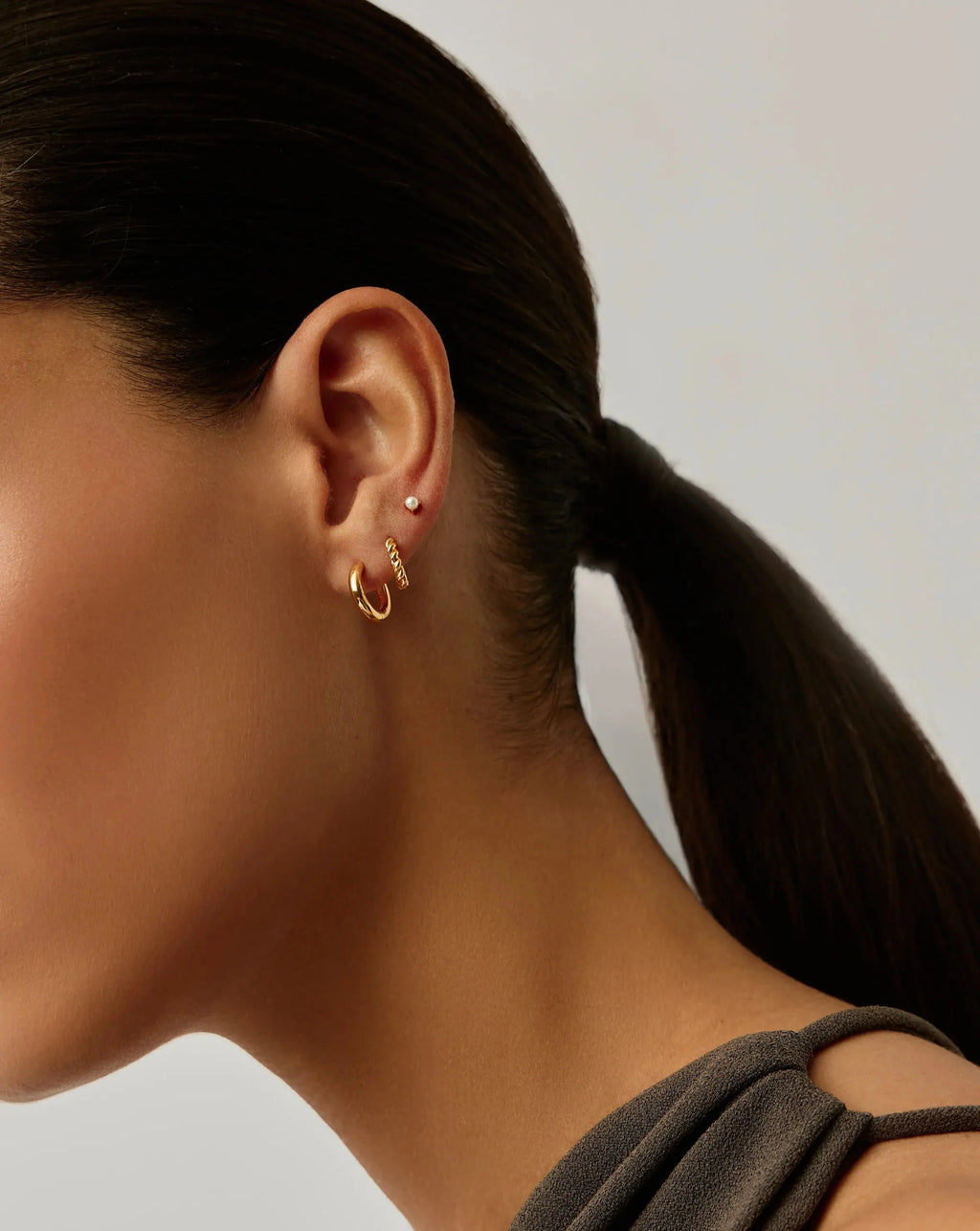 Classic Pearl Stud Earrings | 18k Gold Vermeil/Pearl