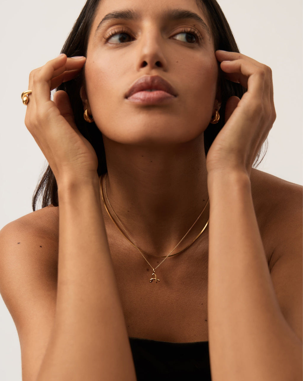 Curly Molten Mini Initial Necklace - A | 18k Gold Vermeil