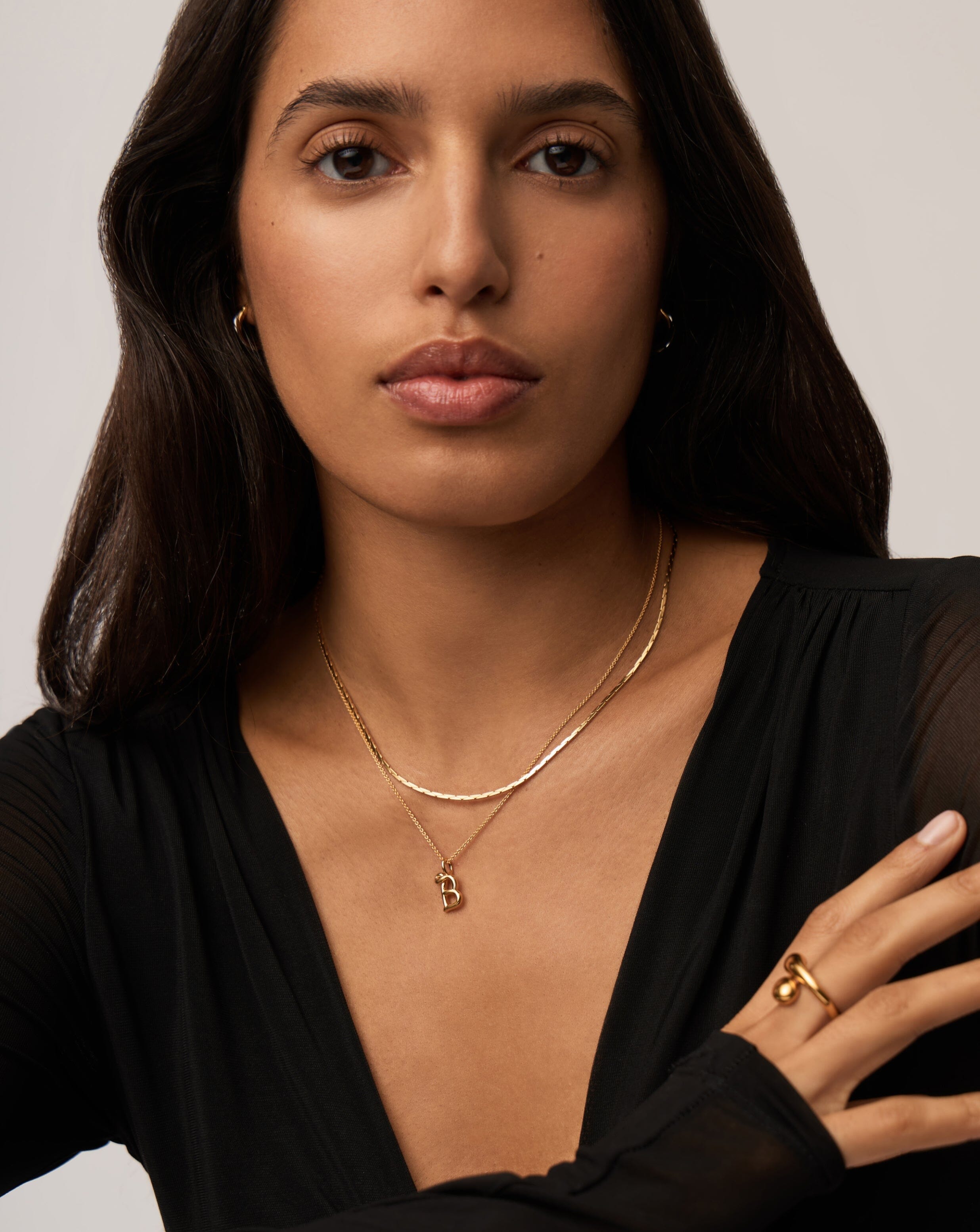 Curly Molten Mini Initial Necklace - B | 18k Gold Vermeil