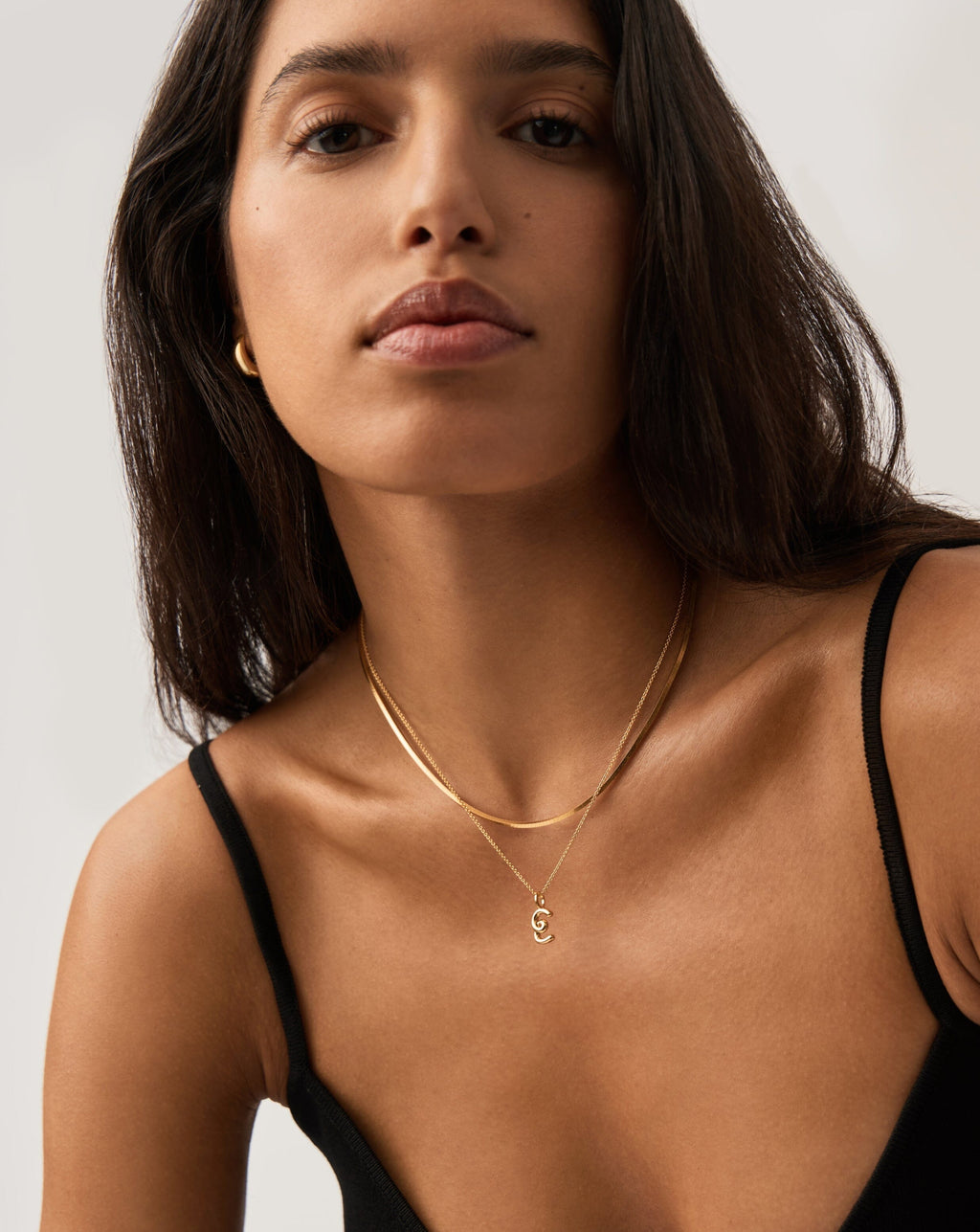 Curly Molten Mini Initial Necklace - E | 18k Gold Vermeil