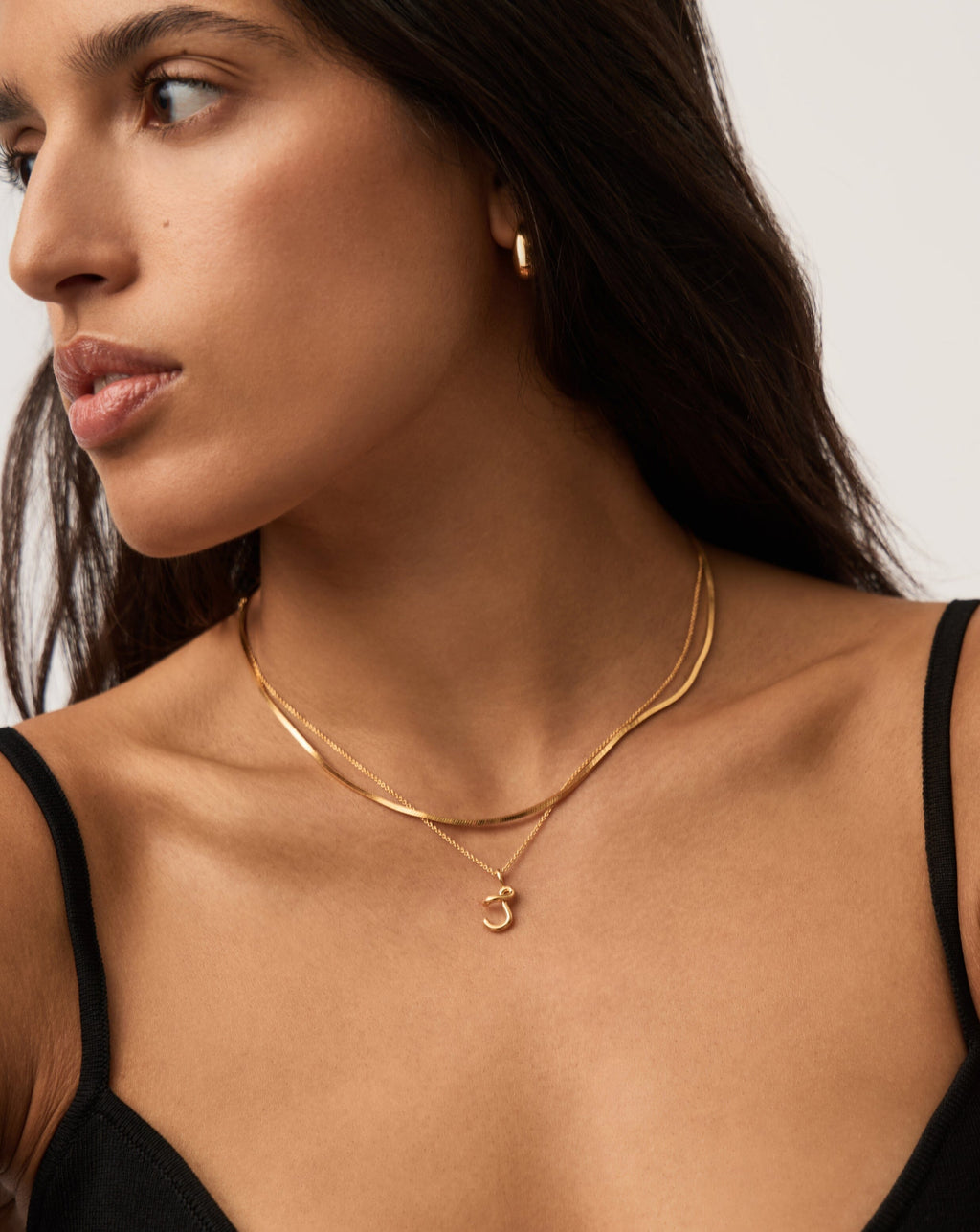 Curly Molten Mini Initial Necklace - J | 18k Gold Vermeil