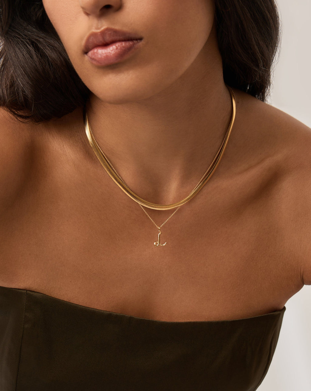 Curly Molten Mini Initial Necklace - L |18k Gold Vermeil