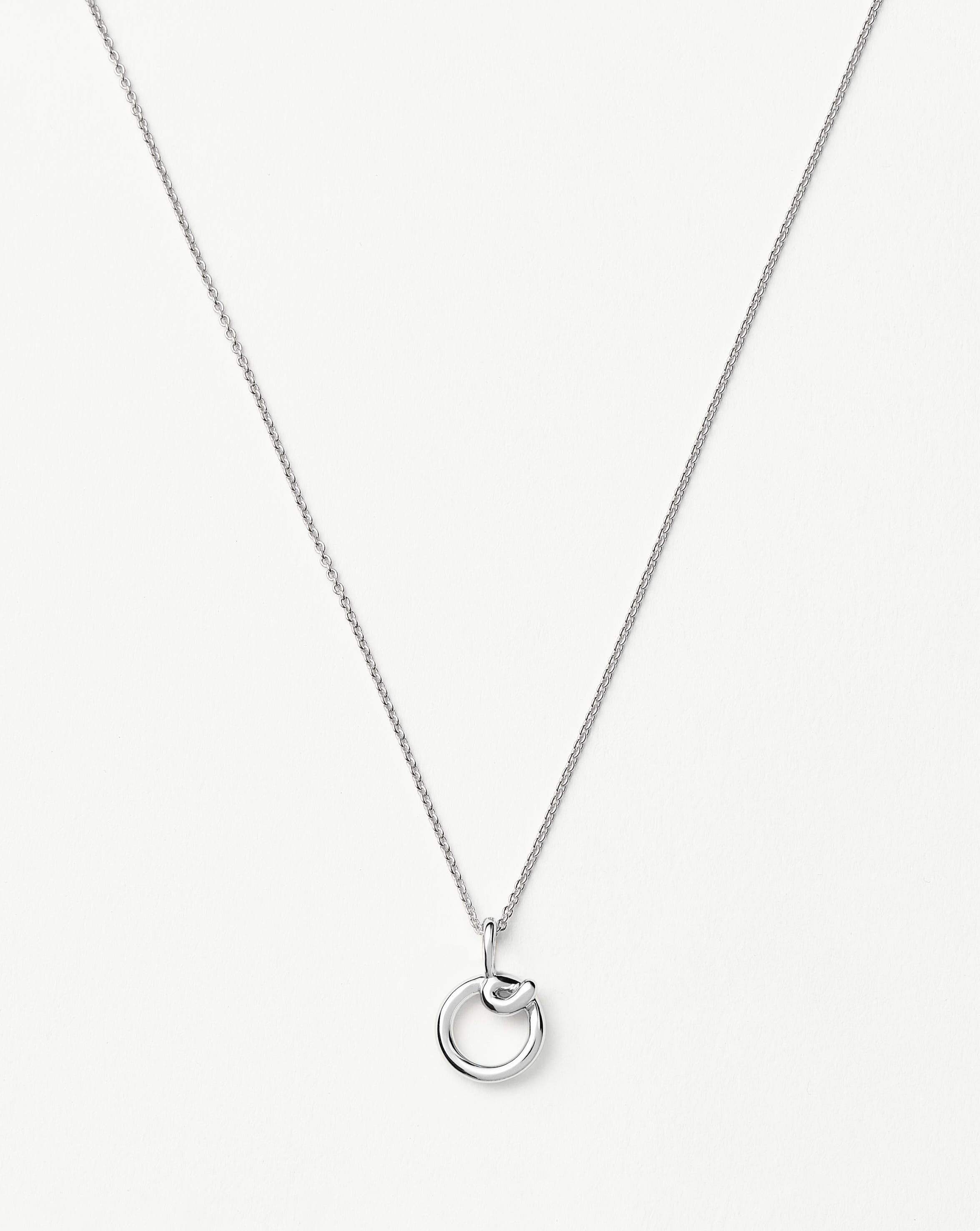 Curly Molten Mini Initial Necklace - O | Sterling Silver