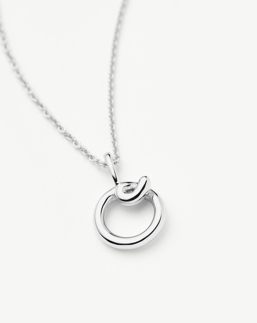 Curly Molten Mini Initial Necklace - O | Sterling Silver