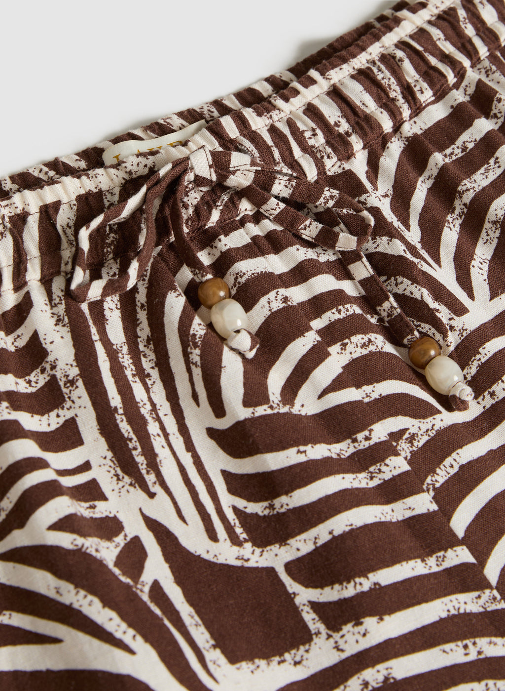 Abstract Linen-Blend Capris