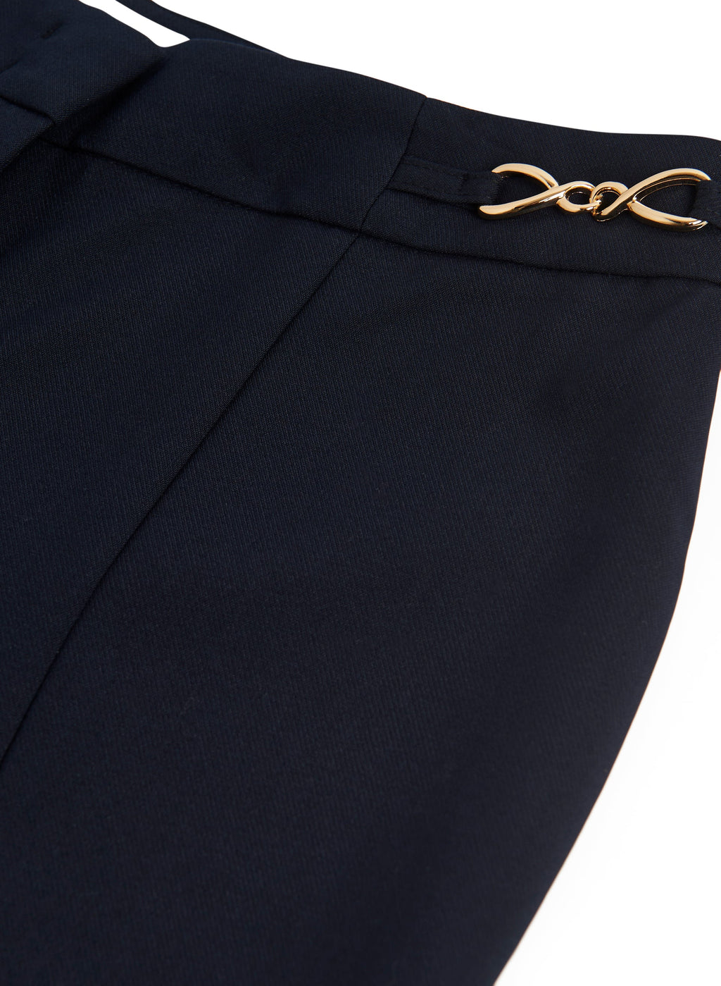 City Fit Slim Leg Pants