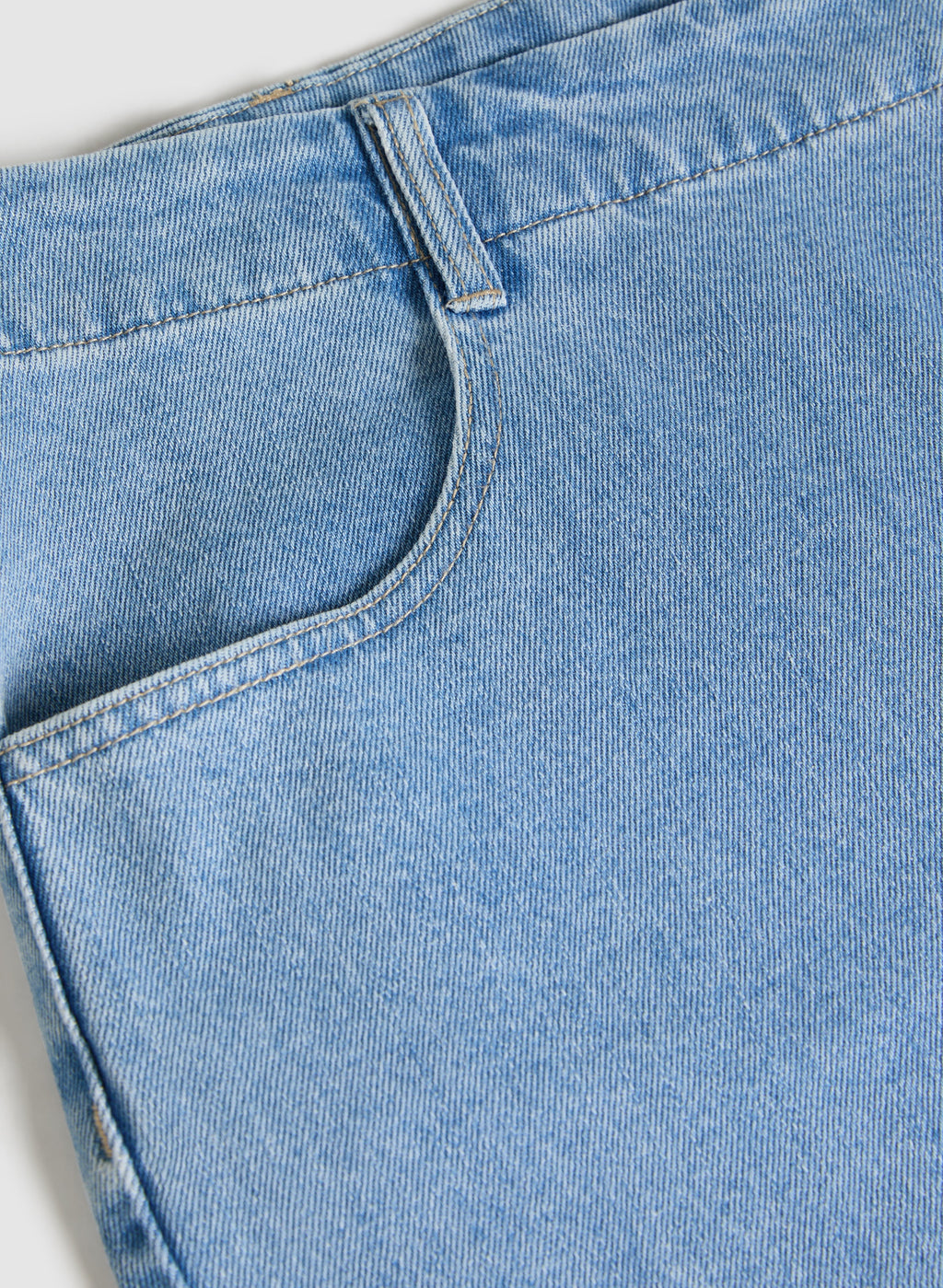 Cropped Wide-Leg Jeans