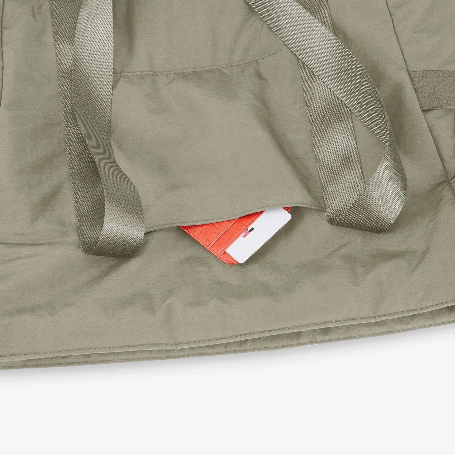 (FREE GIFT) Zoraesque 18L-20L Tote