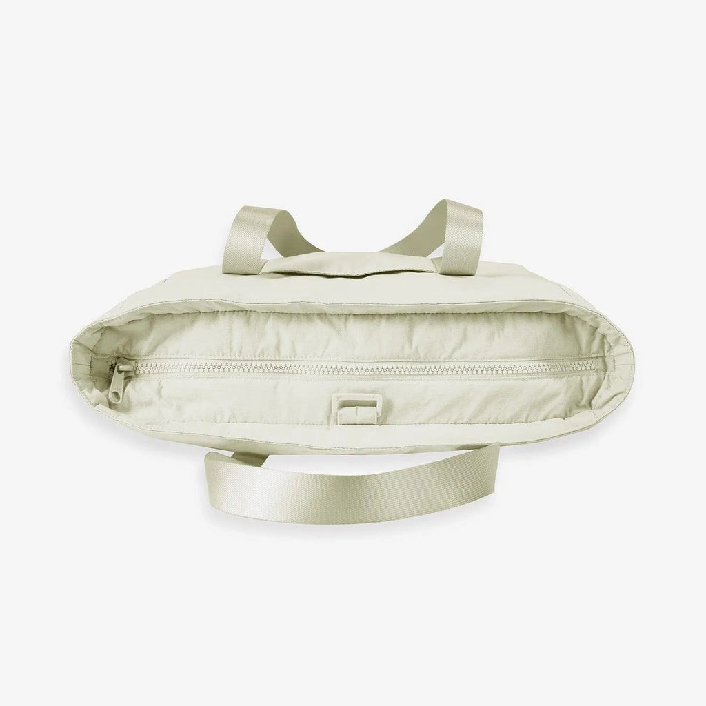 (FREE GIFT) Zoraesque 18L-20L Tote